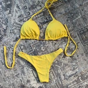 Le Saint Sunshine ☀️ yellow 2 piece triangle bikini 👙